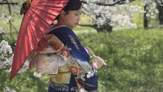 振袖選びはいつから始める?後悔しないためのベストなタイミング